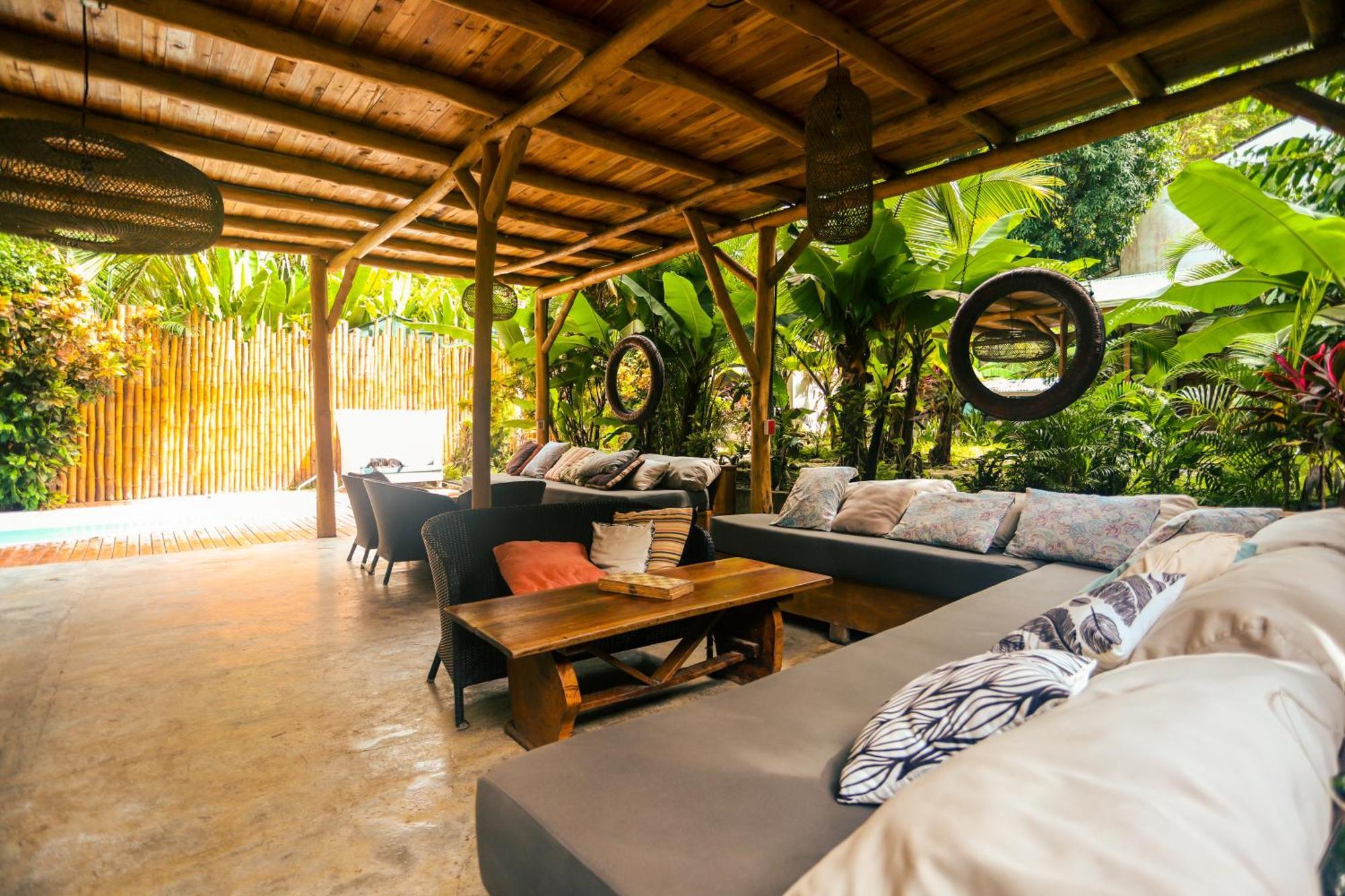 Cabinas Playa Surf Hostel Playa Santa Teresa  エクステリア 写真
