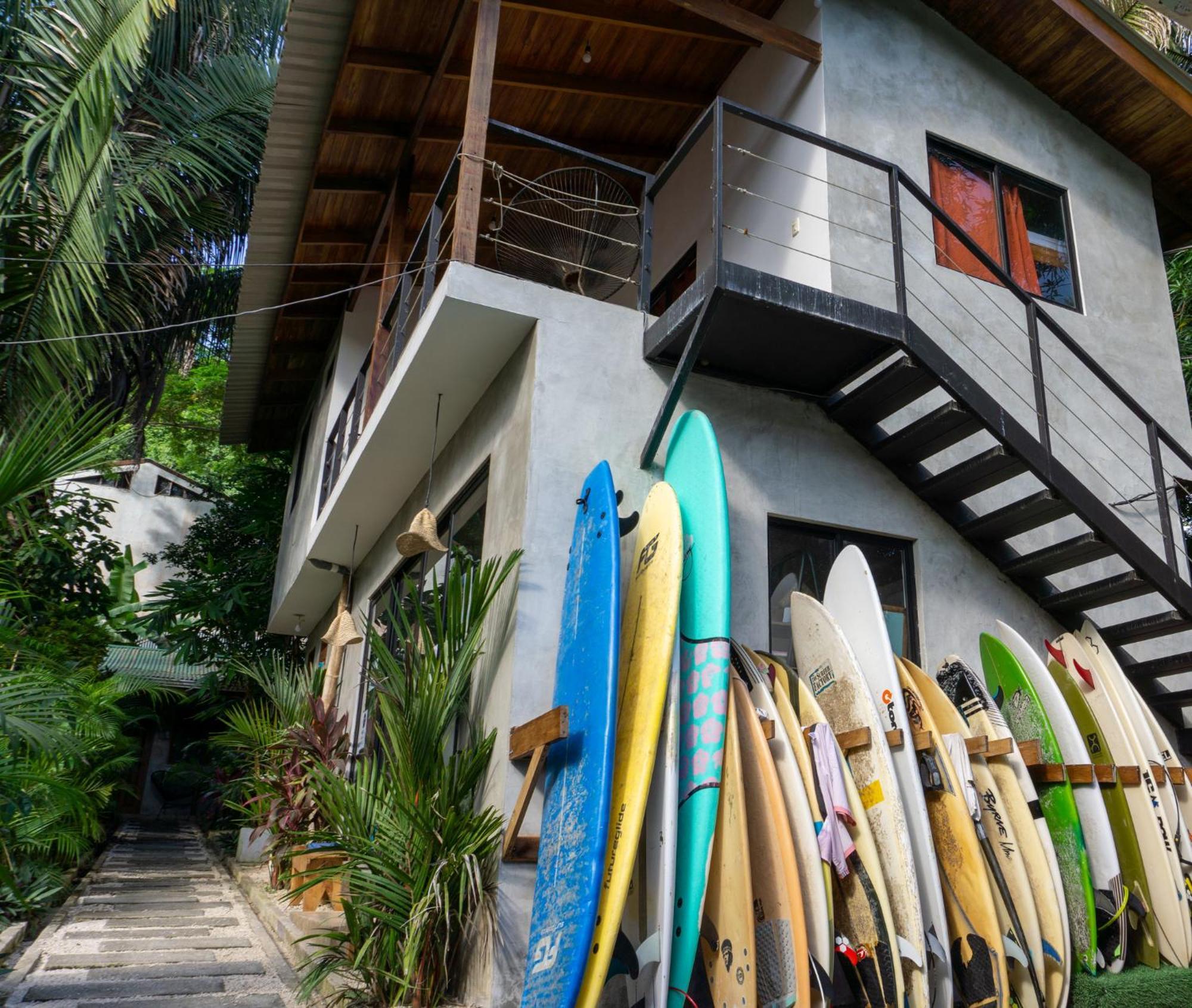 Cabinas Playa Surf Hostel Playa Santa Teresa  エクステリア 写真